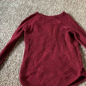 Maroon sweater